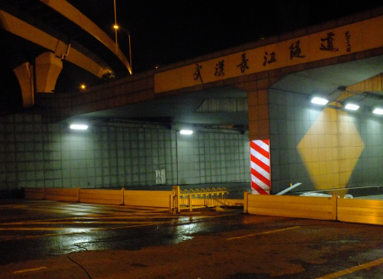 武漢長江隧道